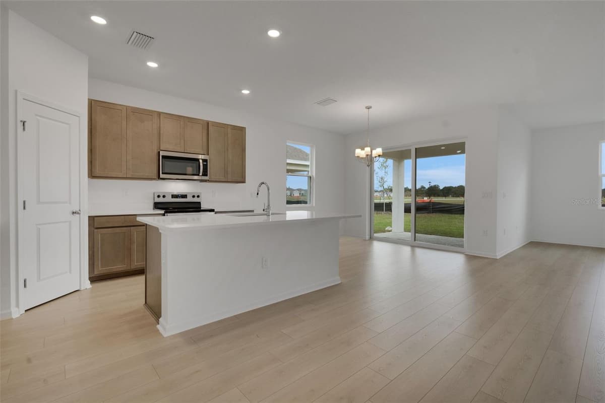 4117 PENELOPE AVENUE — photo 16 of 37