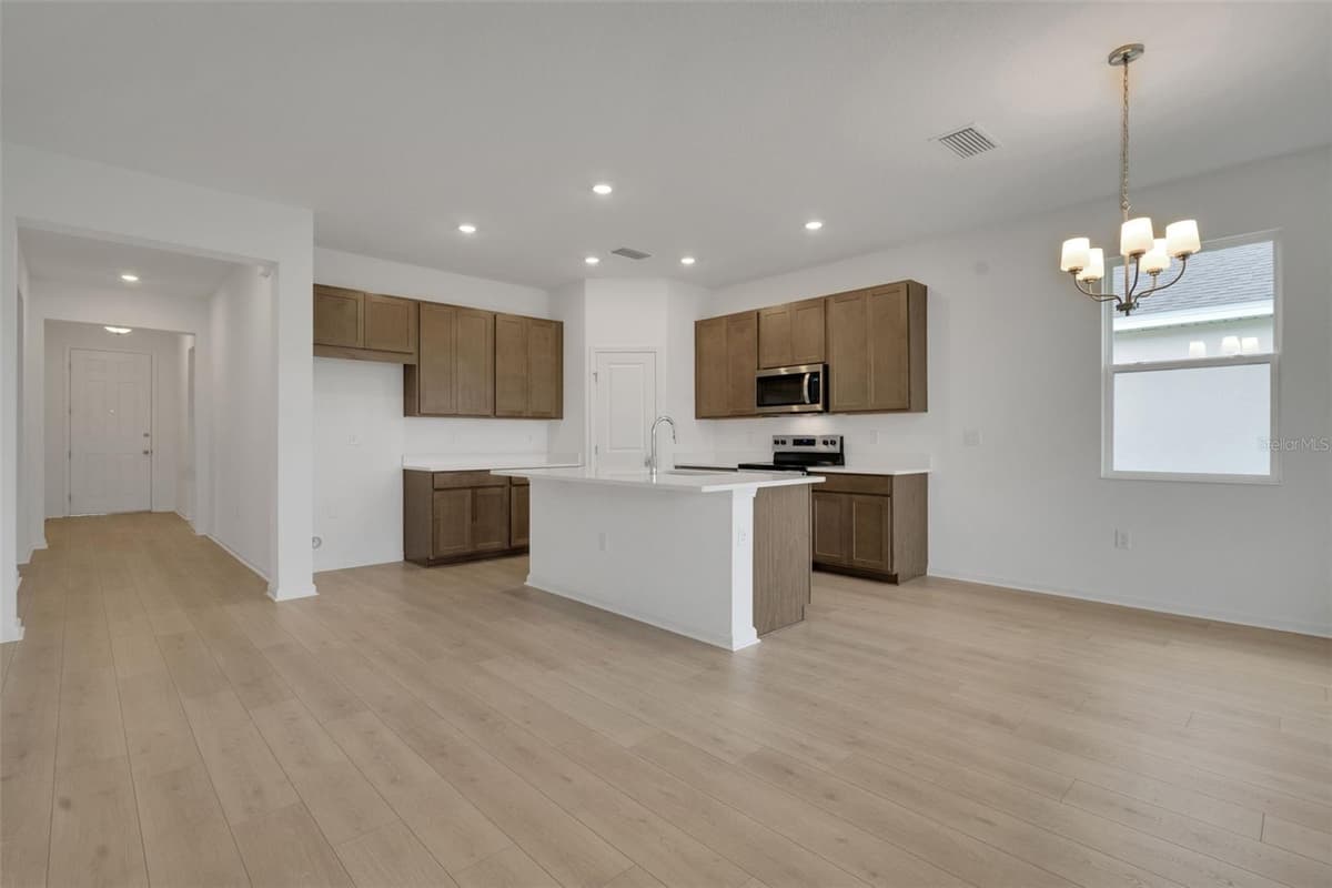 4117 PENELOPE AVENUE — photo 17 of 37