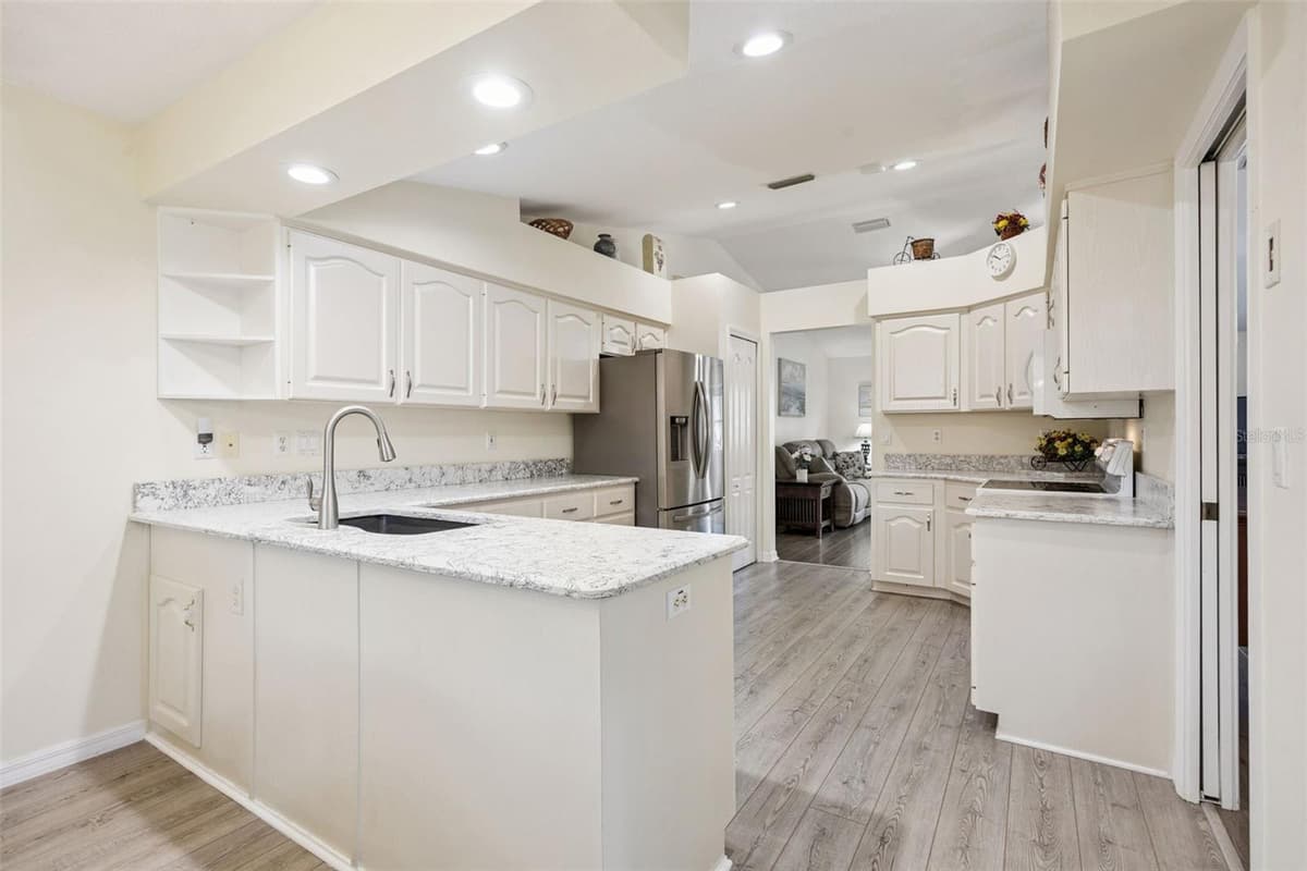 26920 RACQUET CIRCLE — photo 18 of 94