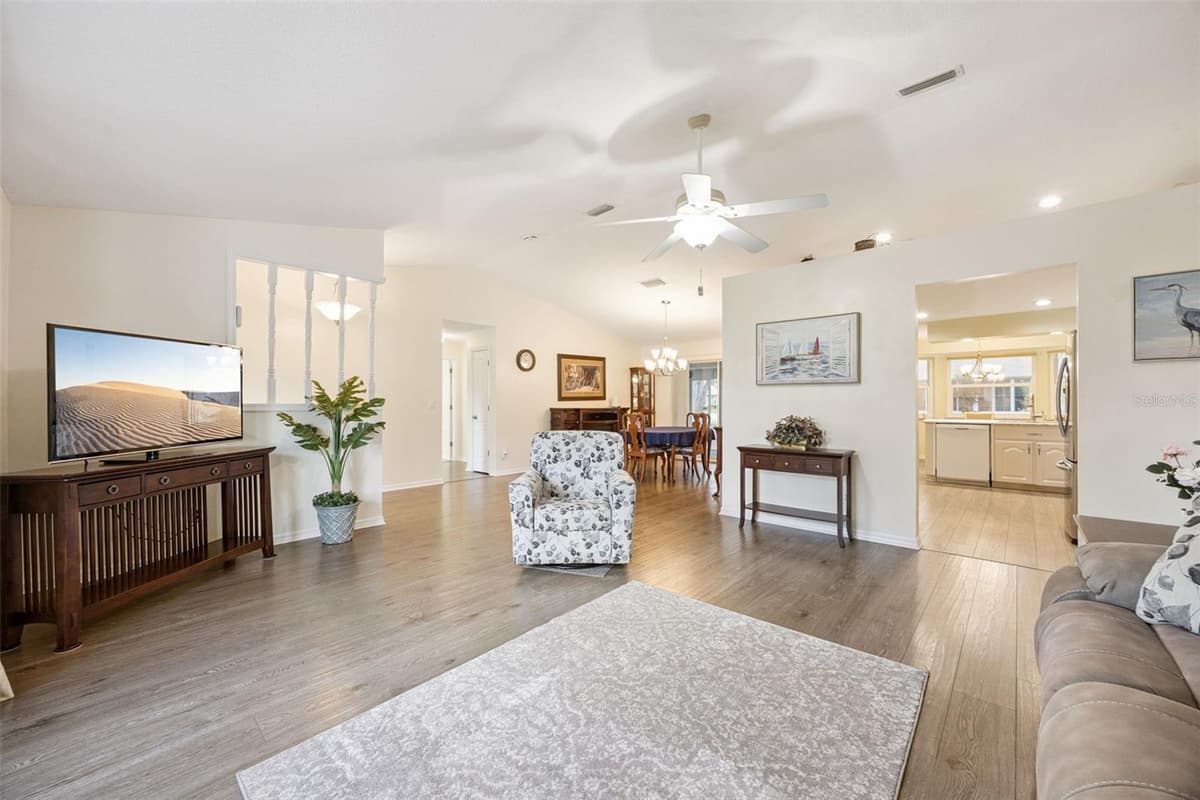26920 RACQUET CIRCLE — photo 11 of 94