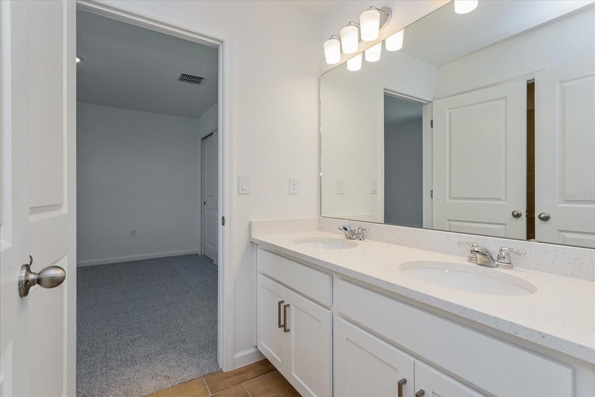 4113 PENELOPE AVENUE — photo 22 of 32