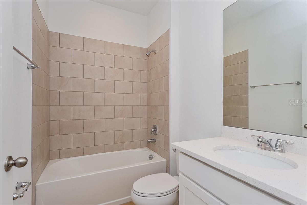 4113 PENELOPE AVENUE — photo 18 of 32