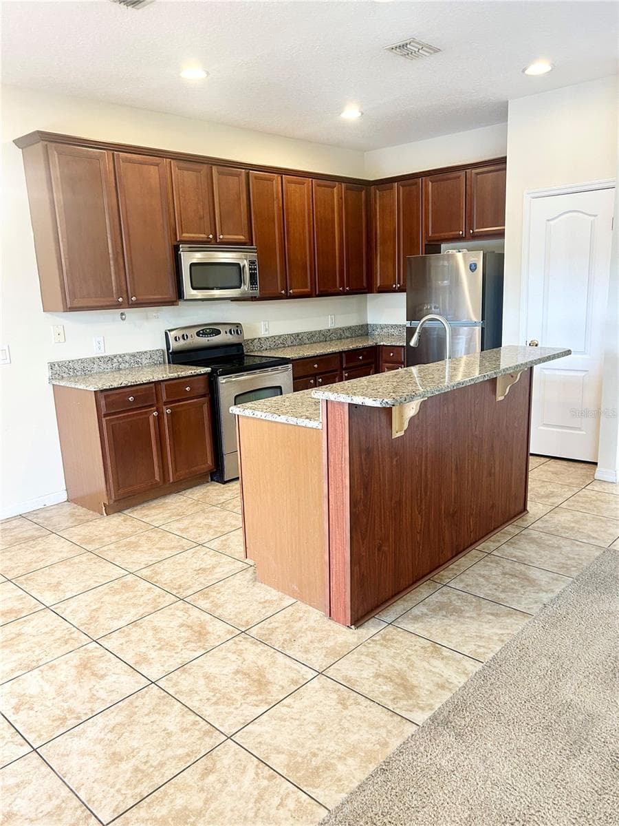 3807 WOOD THRUSH DRIVE — photo 9 of 26