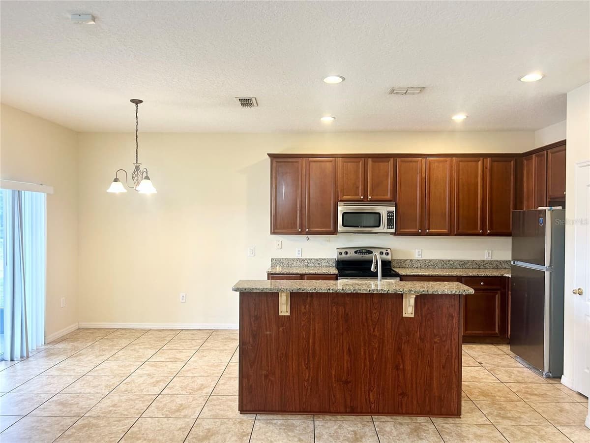 3807 WOOD THRUSH DRIVE — photo 7 of 26