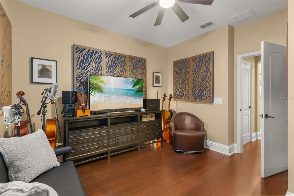 801 LOBELIA DRIVE — photo 35 of 52