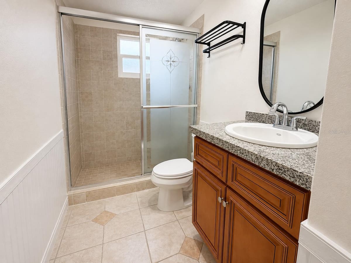 9135 GREENBRIAR LANE — photo 29 of 32