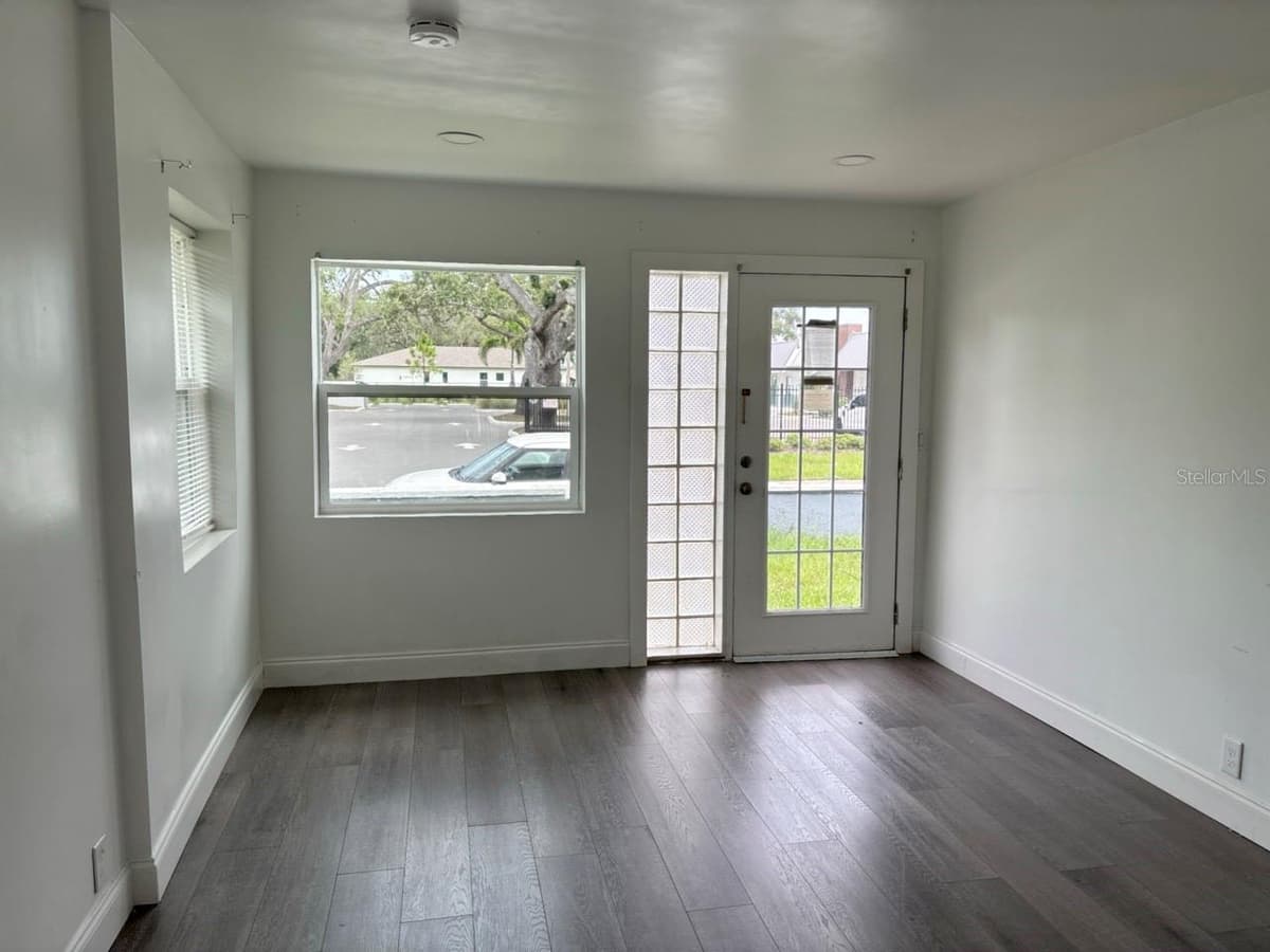 1169 KINGSLEY STREET — photo 18 of 19