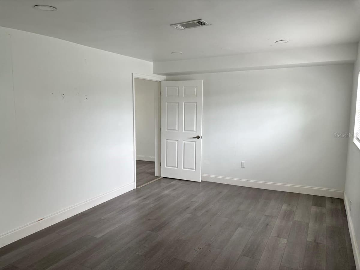 1169 KINGSLEY STREET — photo 14 of 19