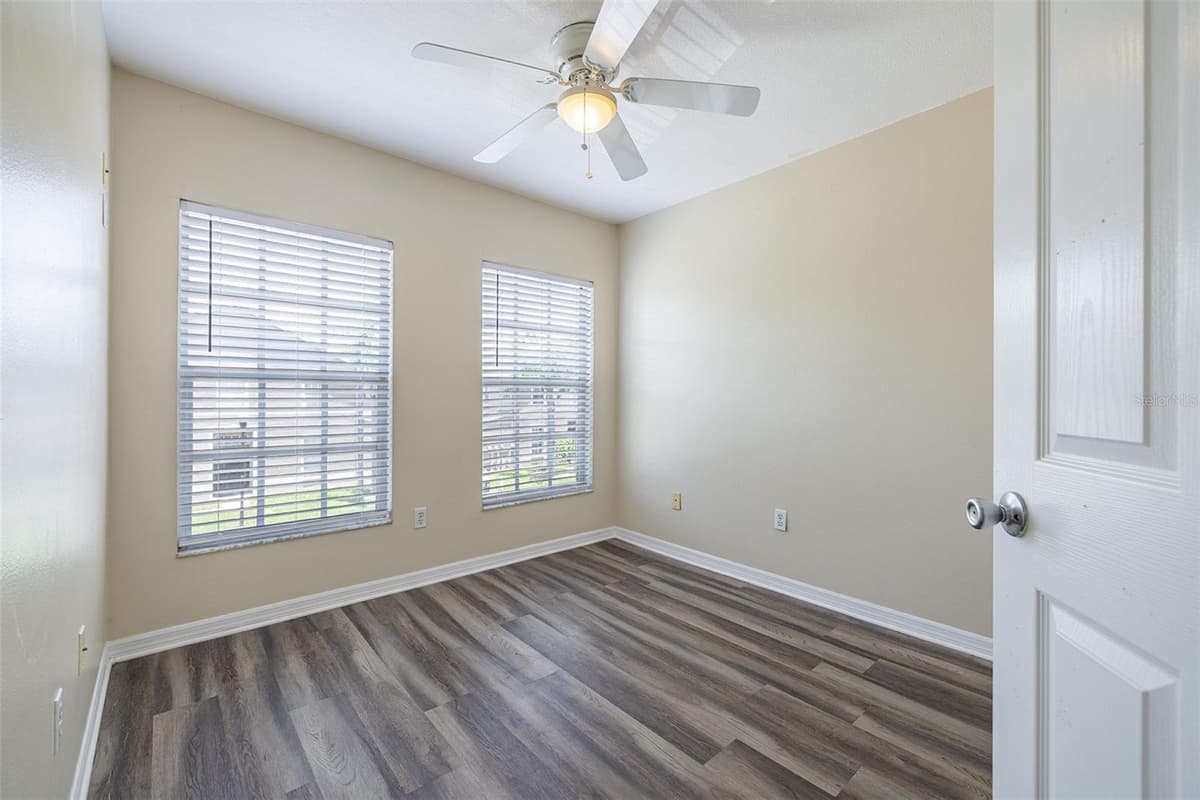 4310 FINCASTLE COURT — photo 23 of 49