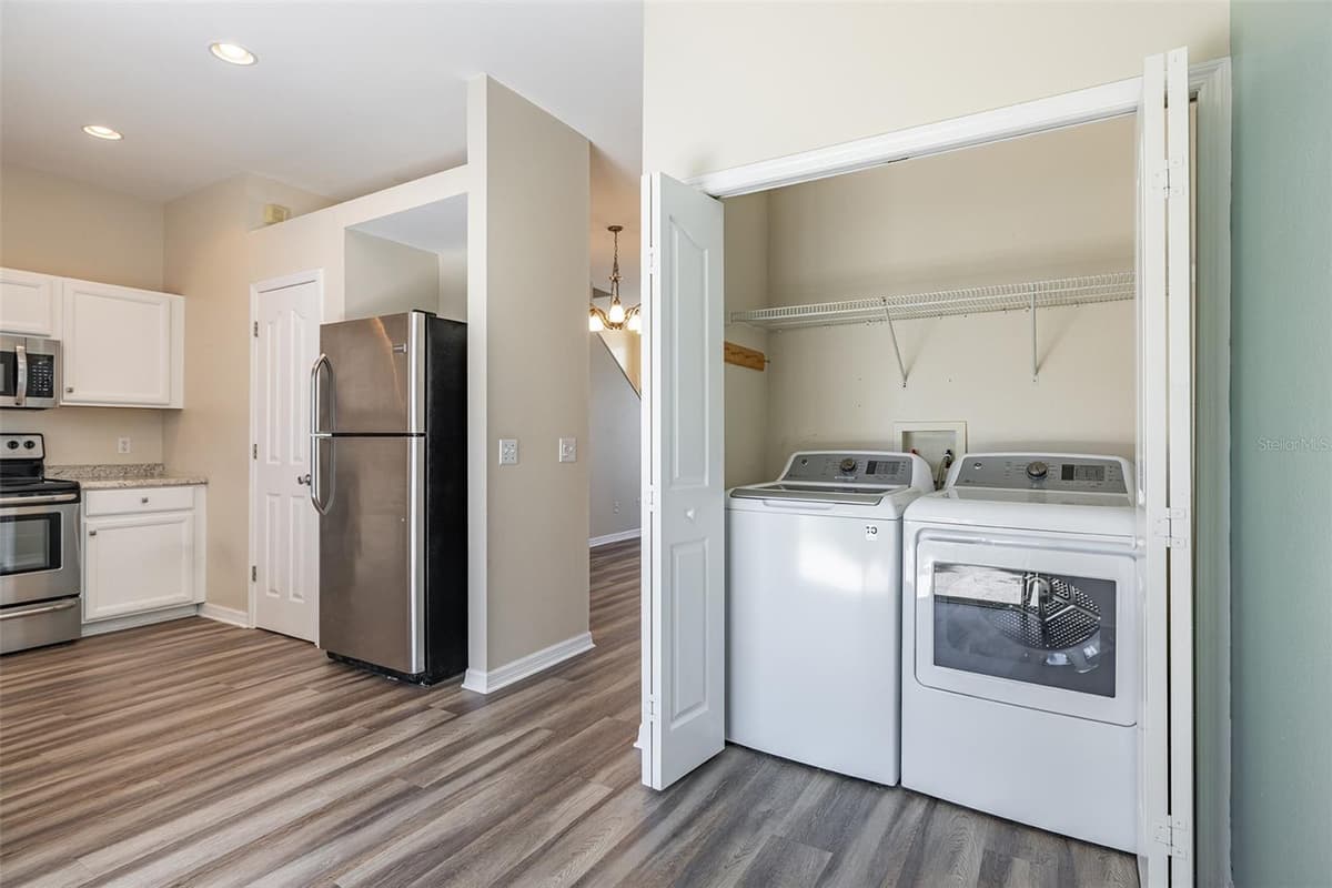 4310 FINCASTLE COURT — photo 18 of 49