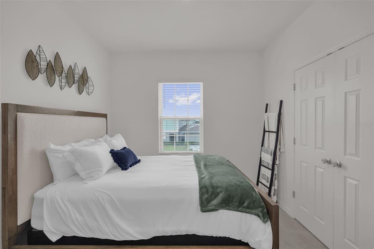 1297 STOCKWELL AVENUE — photo 12 of 39