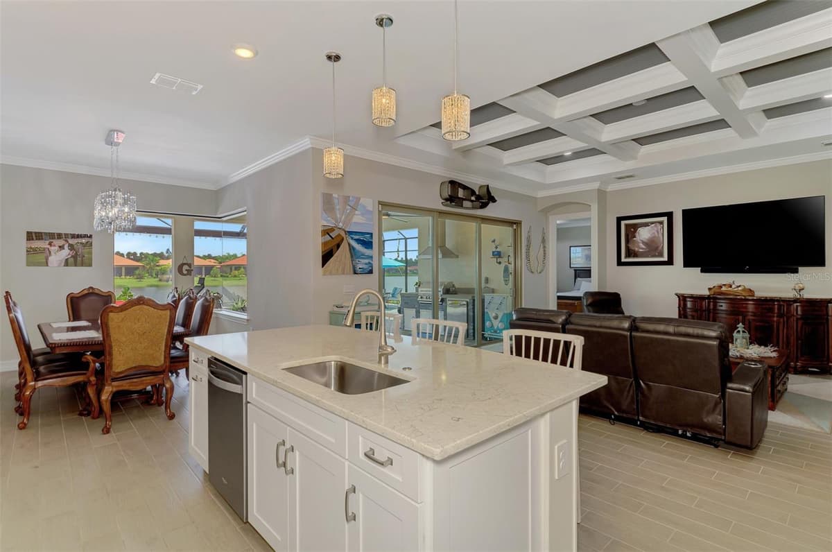 292 VILLORESI BOULEVARD — photo 77 of 100