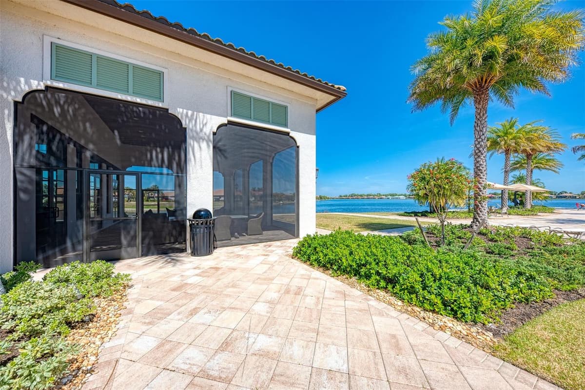 292 VILLORESI BOULEVARD — photo 94 of 100