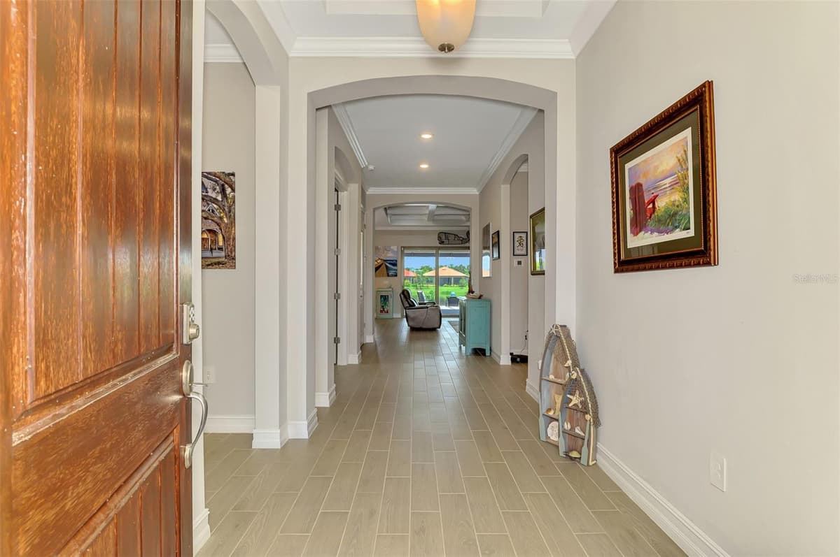 292 VILLORESI BOULEVARD — photo 4 of 100