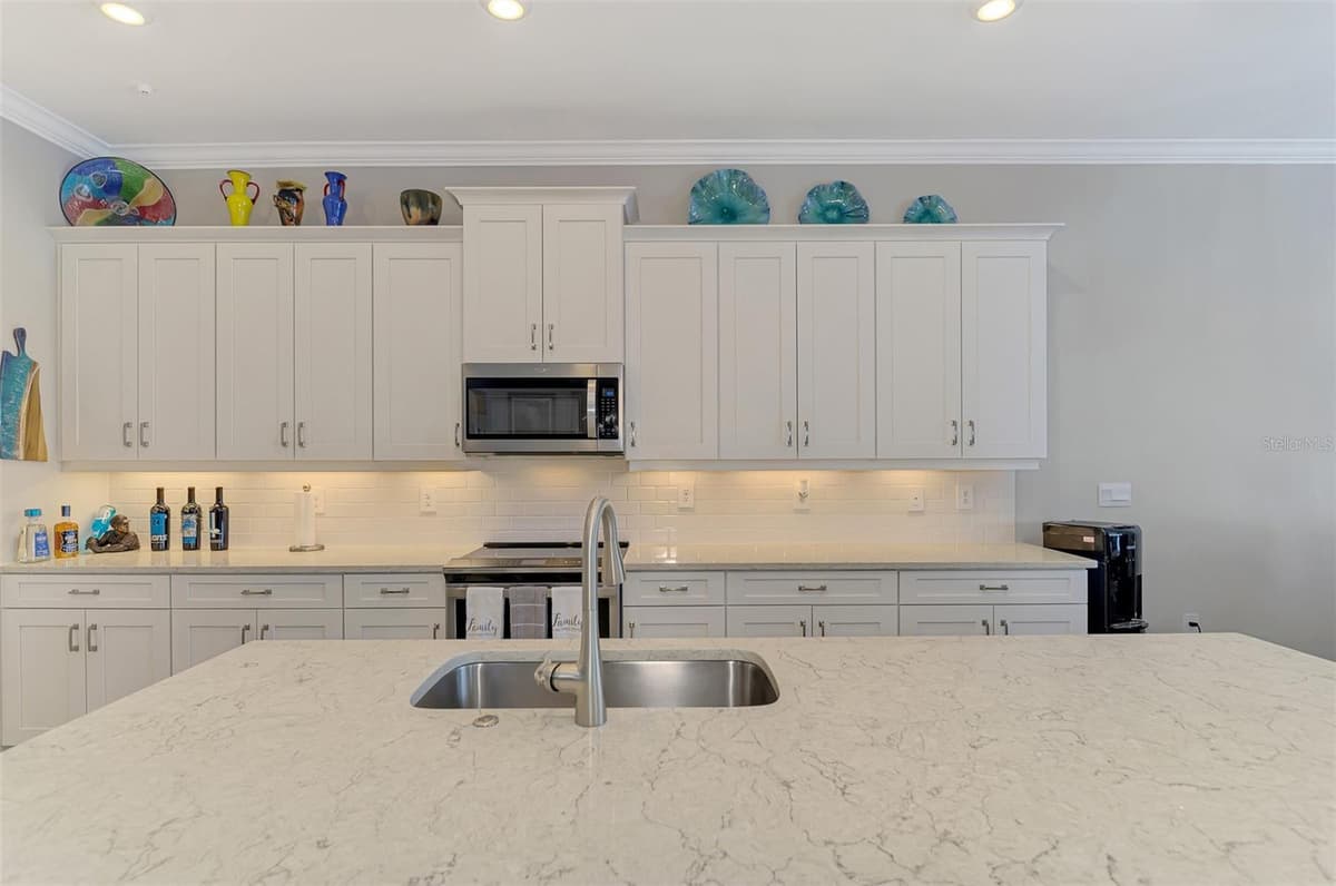 292 VILLORESI BOULEVARD — photo 54 of 100