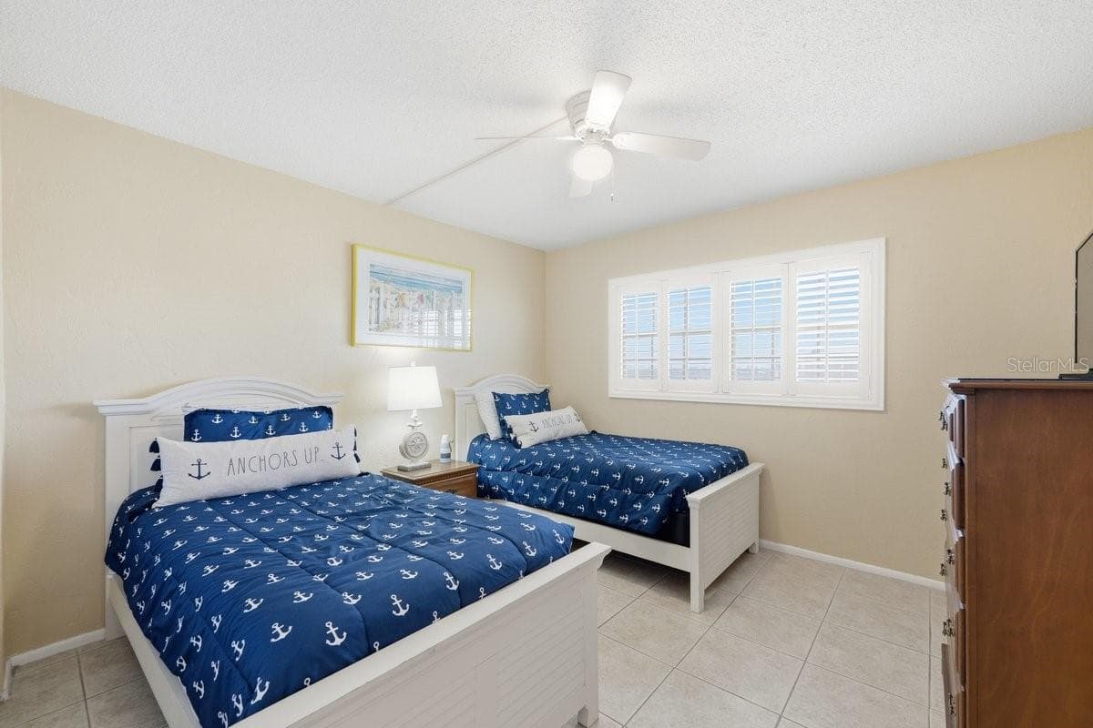 4201 ATLANTIC AVENUE — photo 13 of 24