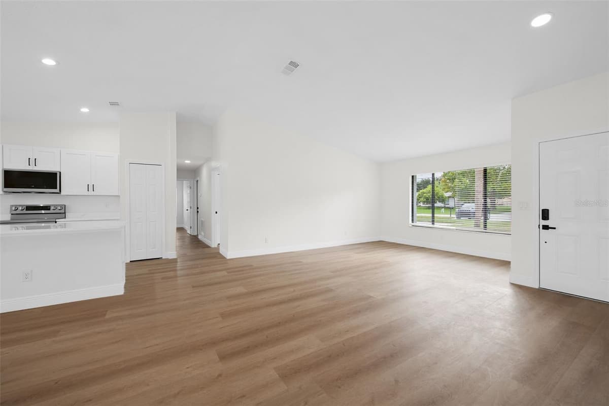 1192 LIZA STREET — photo 15 of 55