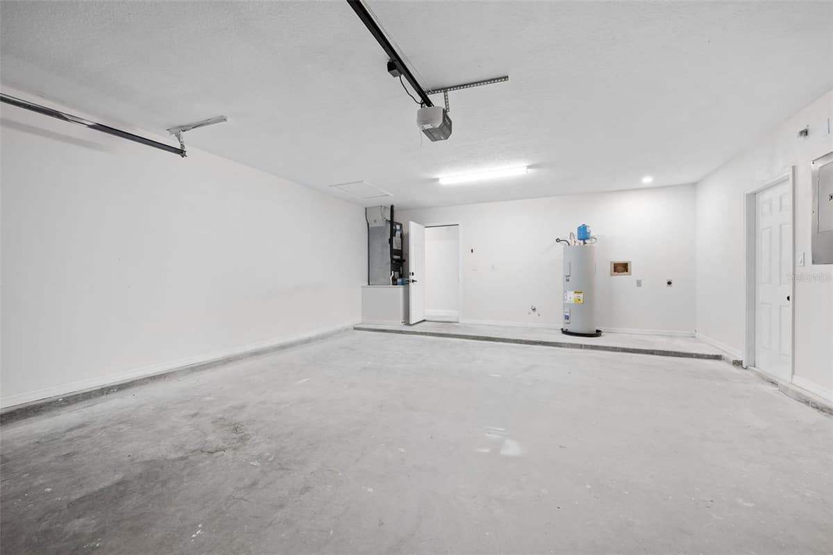1192 LIZA STREET — photo 50 of 55