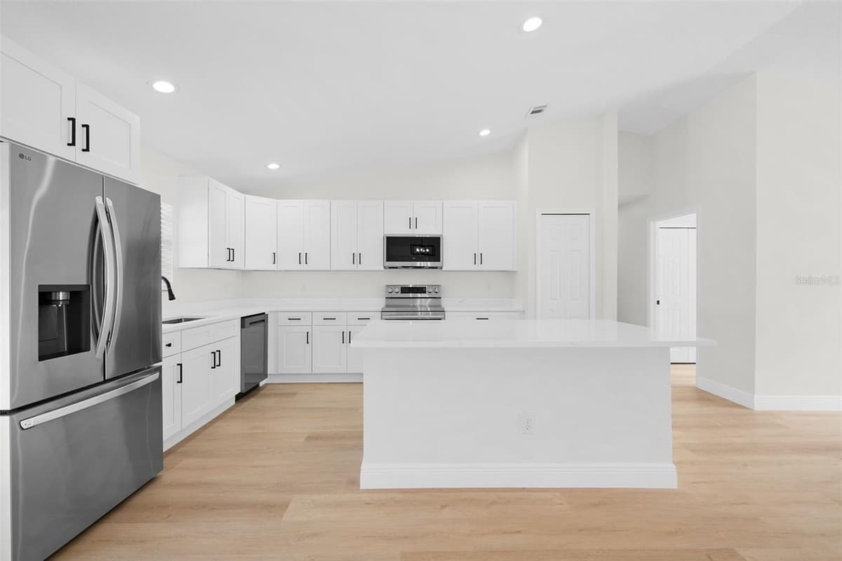 1192 LIZA STREET — photo 27 of 55