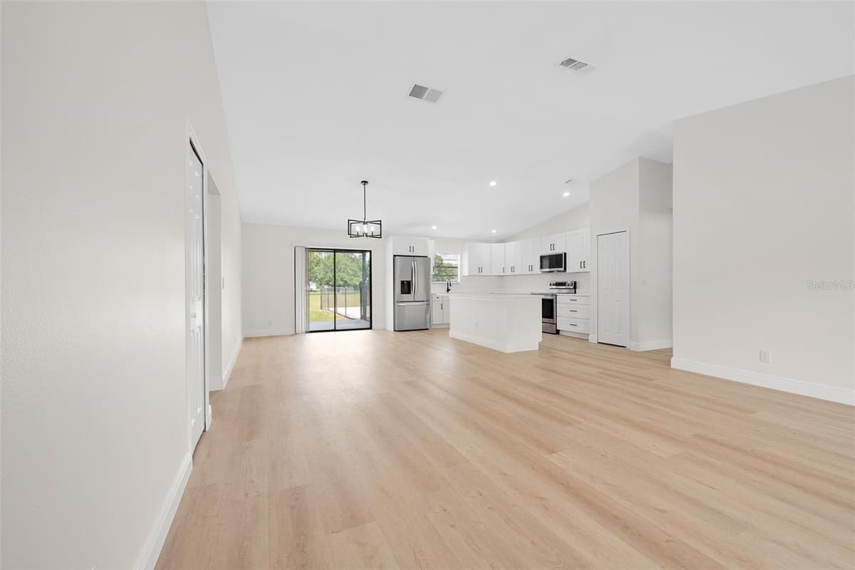 1192 LIZA STREET — photo 18 of 55