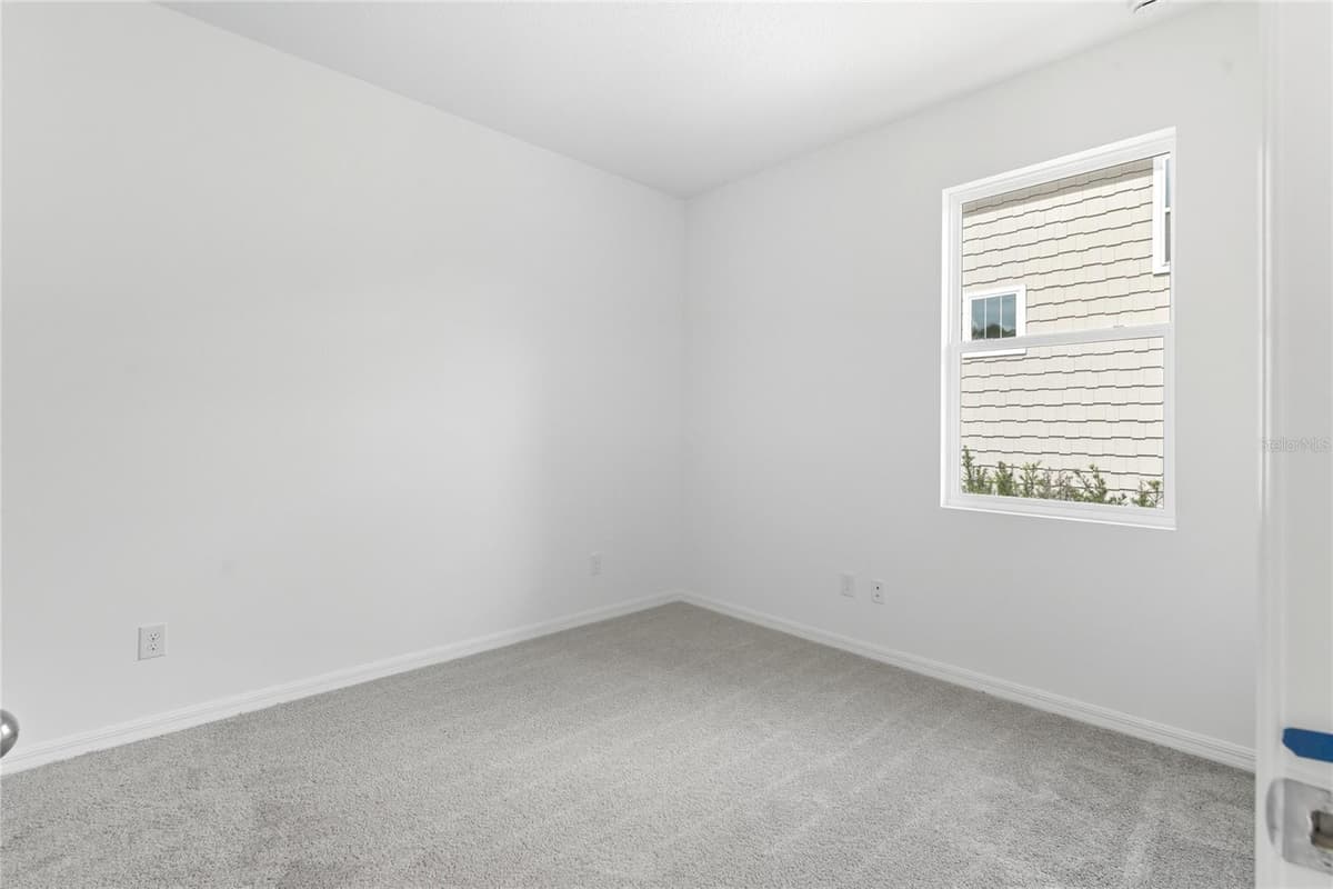 817 LOCUST AVENUE — photo 12 of 18