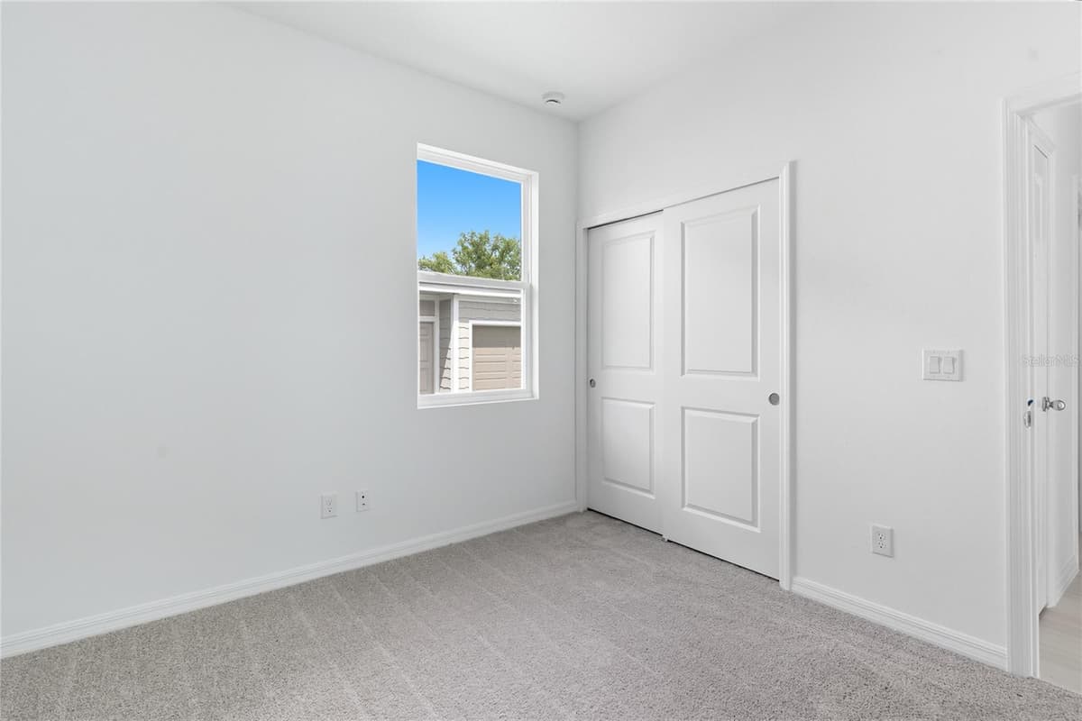 817 LOCUST AVENUE — photo 14 of 18