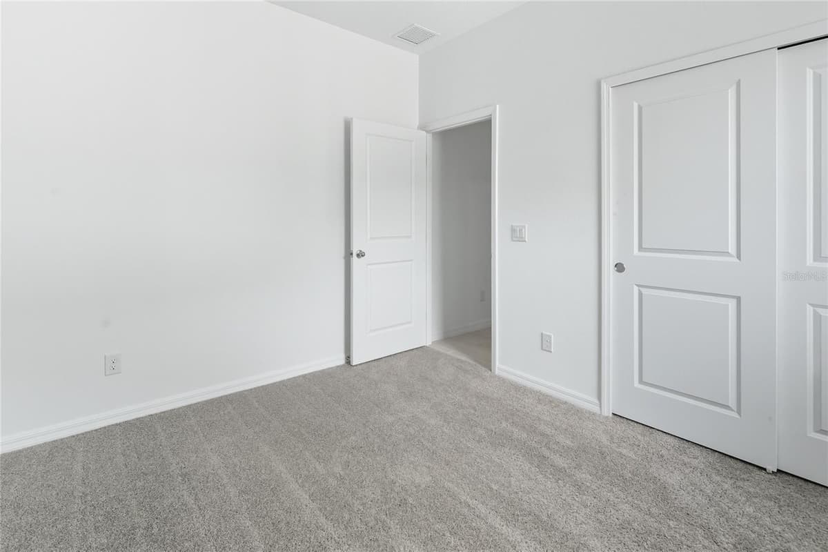 817 LOCUST AVENUE — photo 15 of 18