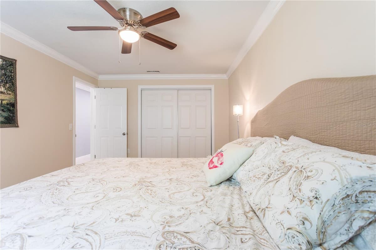 2198 OAK GROVE DRIVE — photo 17 of 74