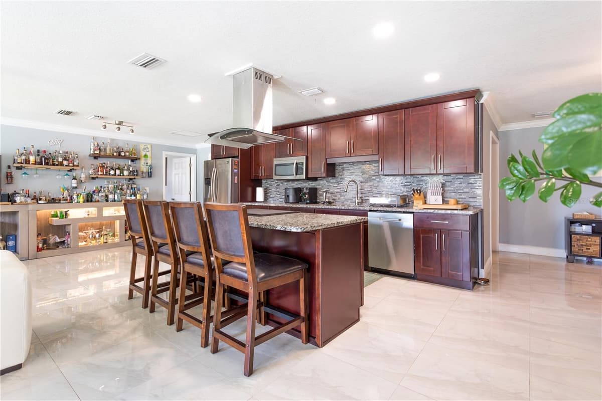 2198 OAK GROVE DRIVE — photo 4 of 74