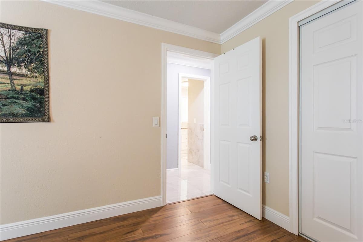 2198 OAK GROVE DRIVE — photo 18 of 74