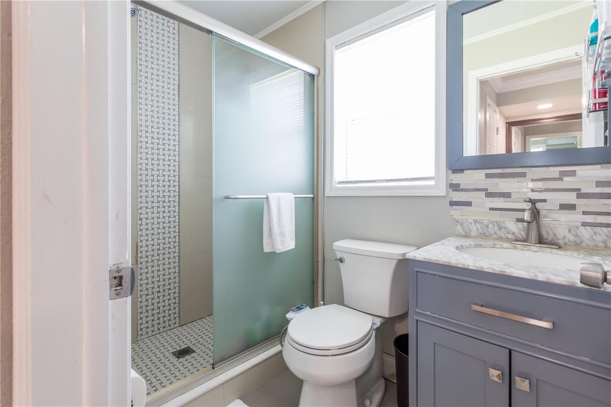 2198 OAK GROVE DRIVE — photo 37 of 74