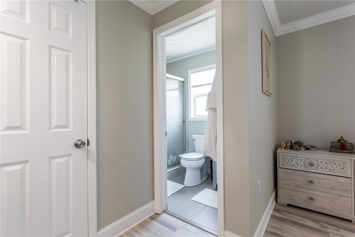 2198 OAK GROVE DRIVE — photo 36 of 74