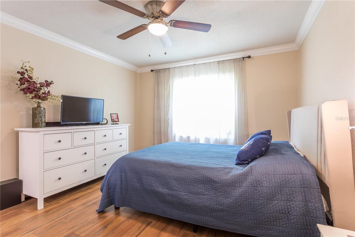 2198 OAK GROVE DRIVE — photo 27 of 74