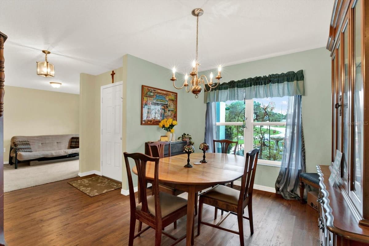 9086 MANCHESTER STREET — photo 17 of 35
