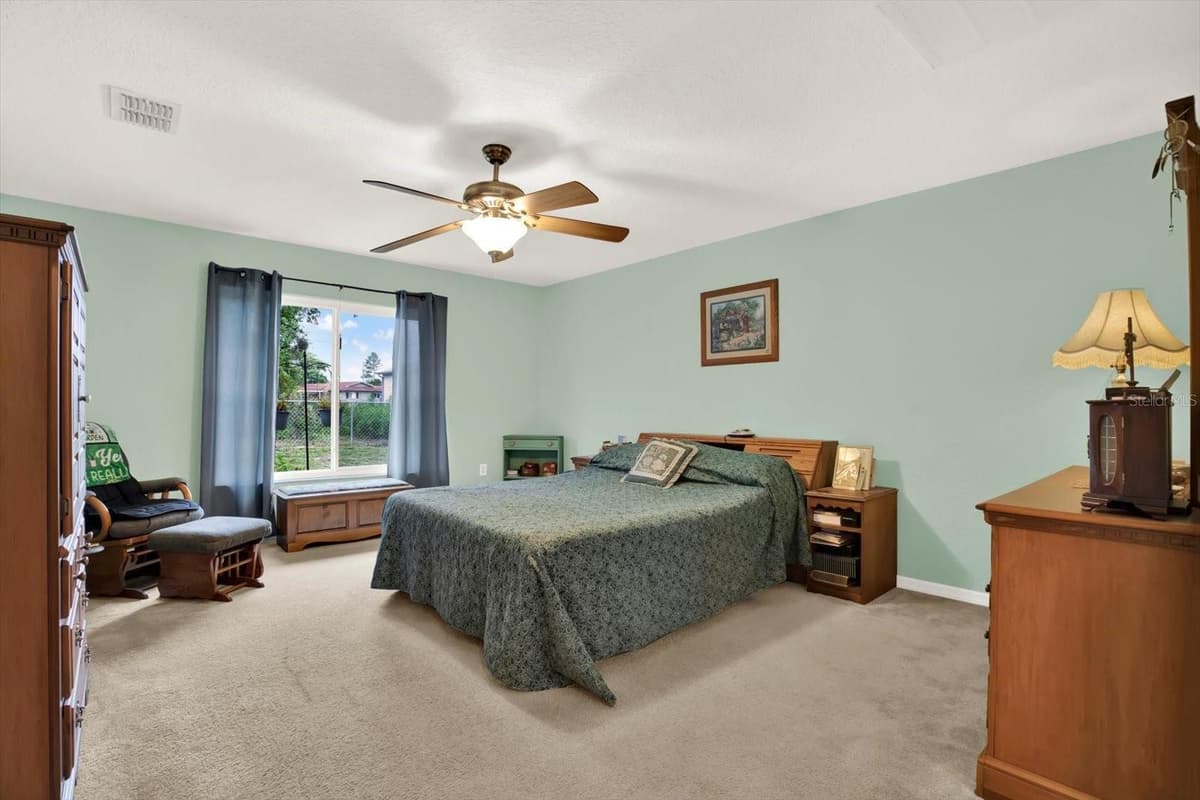 9086 MANCHESTER STREET — photo 19 of 35