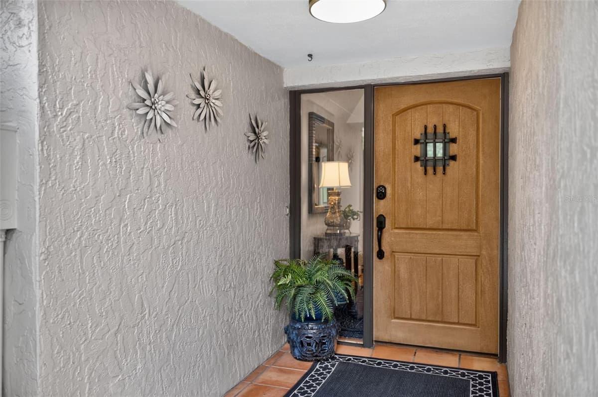 2881 TEMPLE TRAIL — photo 4 of 58