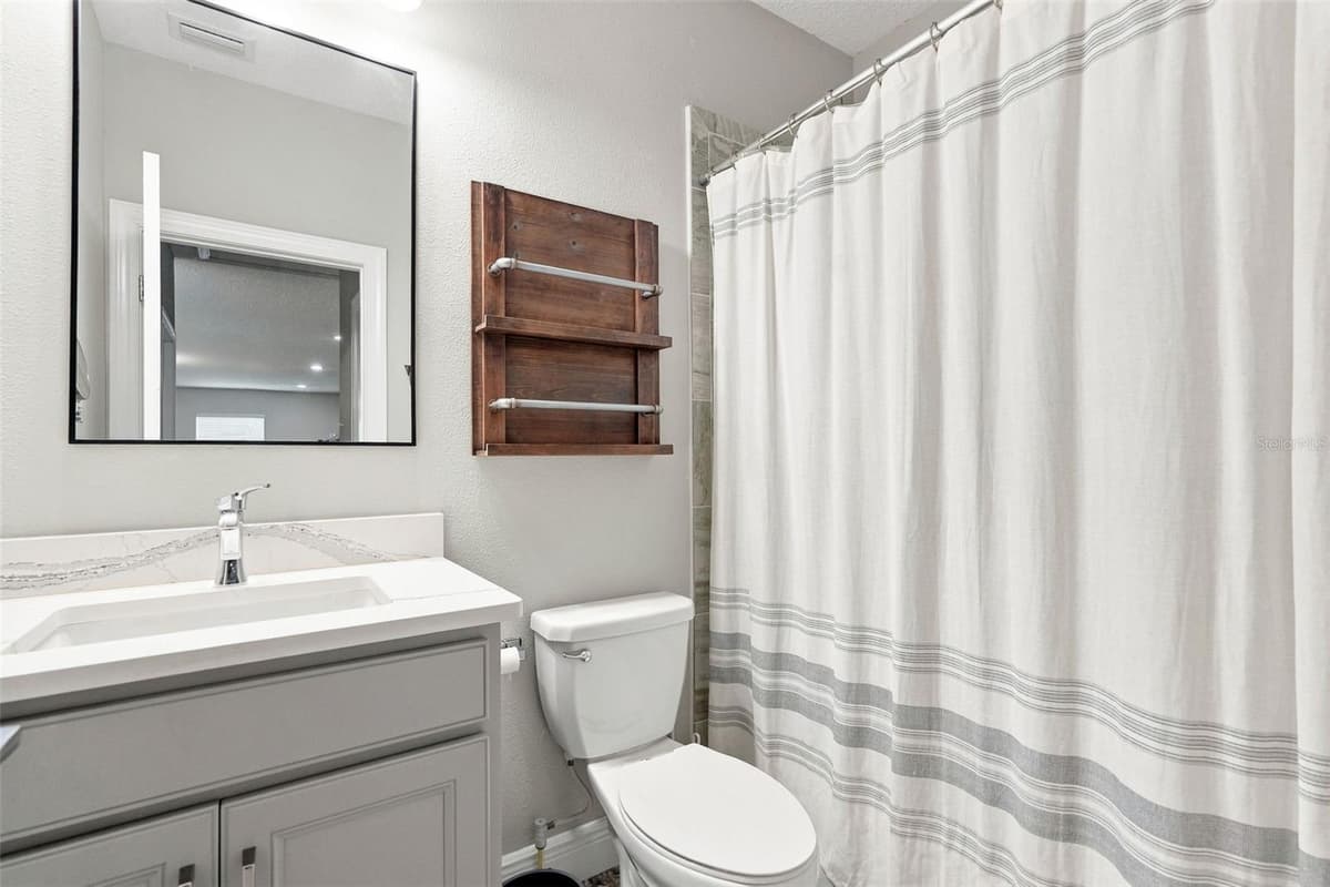 4093 EPIC COVE — photo 32 of 64