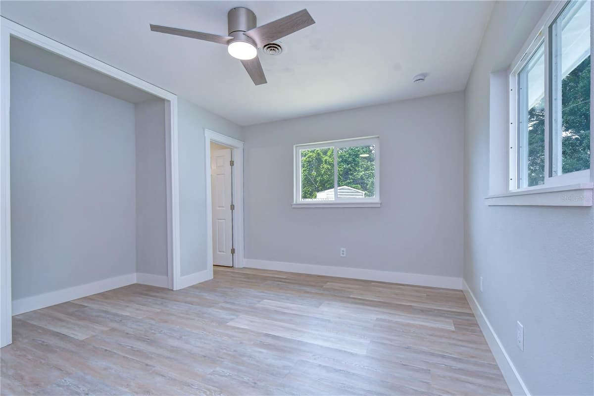 1800 DRUID ROAD — photo 27 of 35