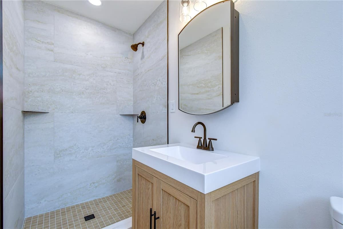 1800 DRUID ROAD — photo 30 of 35