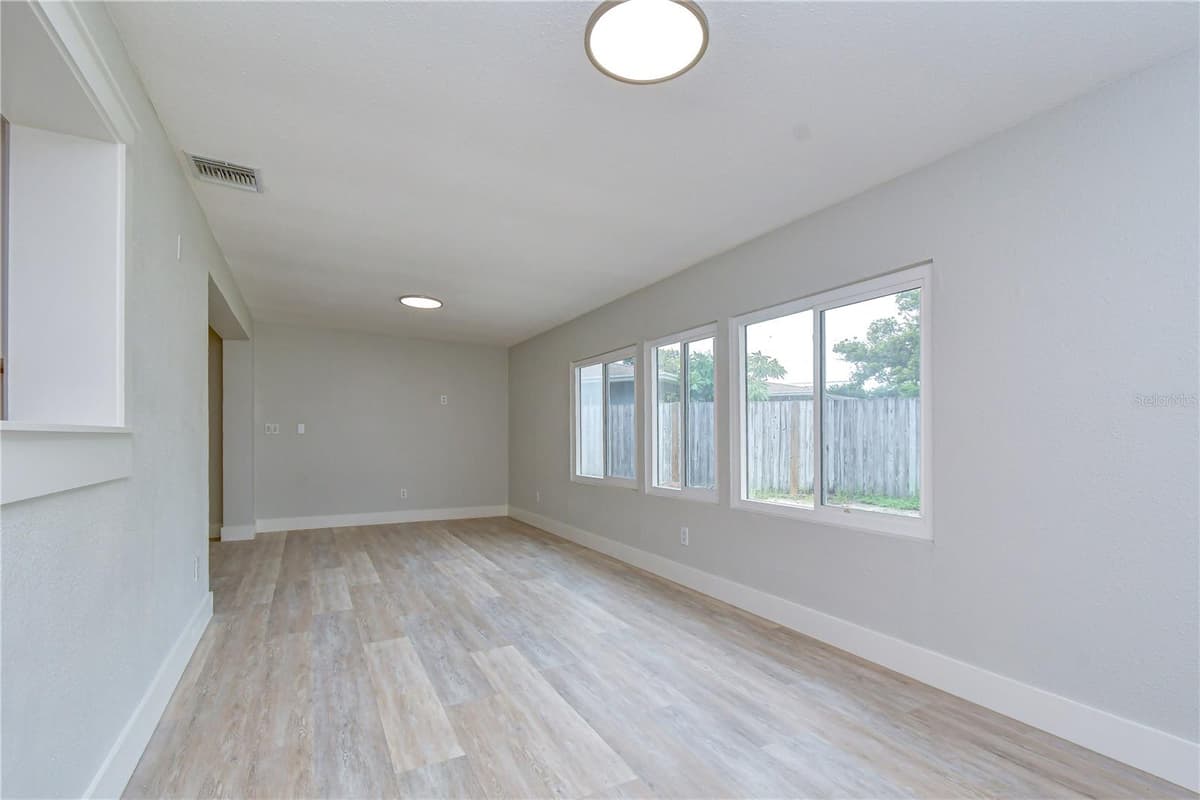 1800 DRUID ROAD — photo 19 of 35