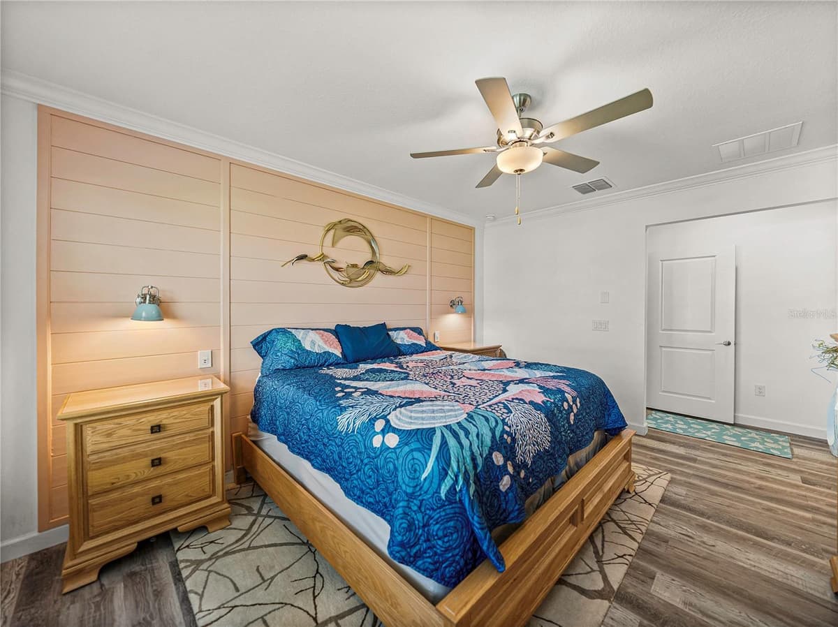 17319 HOLLY WELL AVENUE — photo 15 of 23