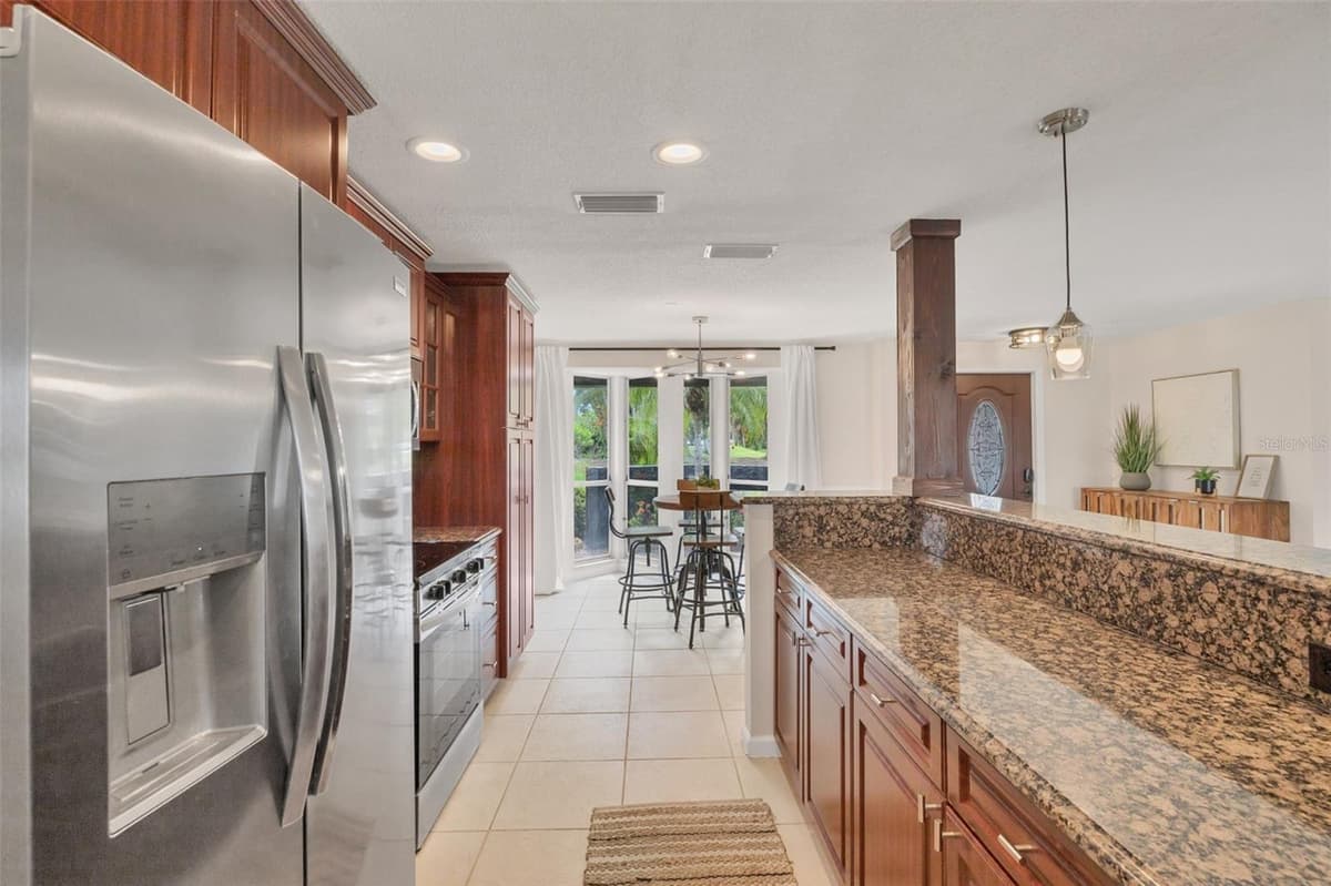 4696 POMPANO STREET — photo 11 of 21