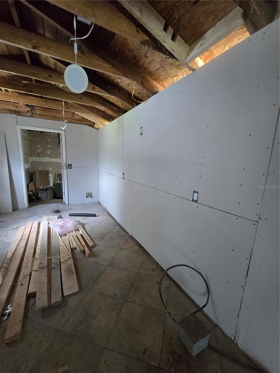 617 GLENWOOD AVENUE — photo 19 of 33