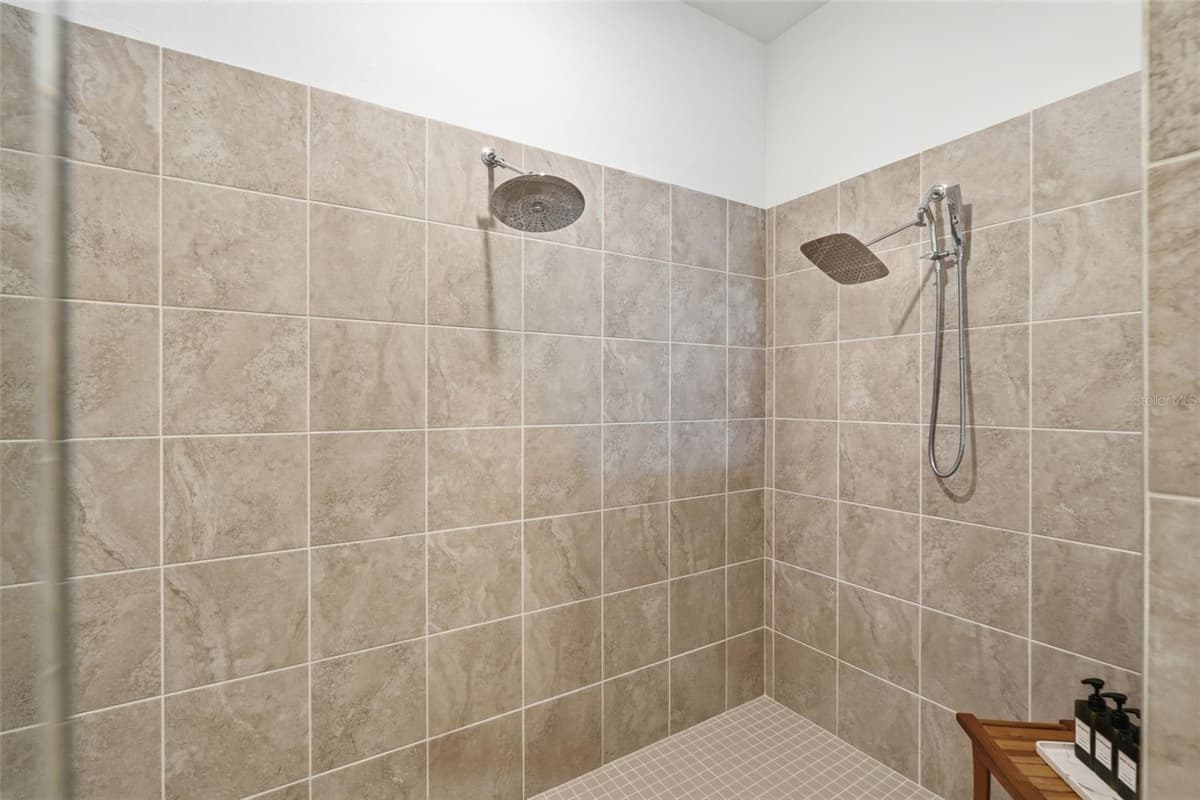 25157 LONGMEADOW DRIVE — photo 23 of 71
