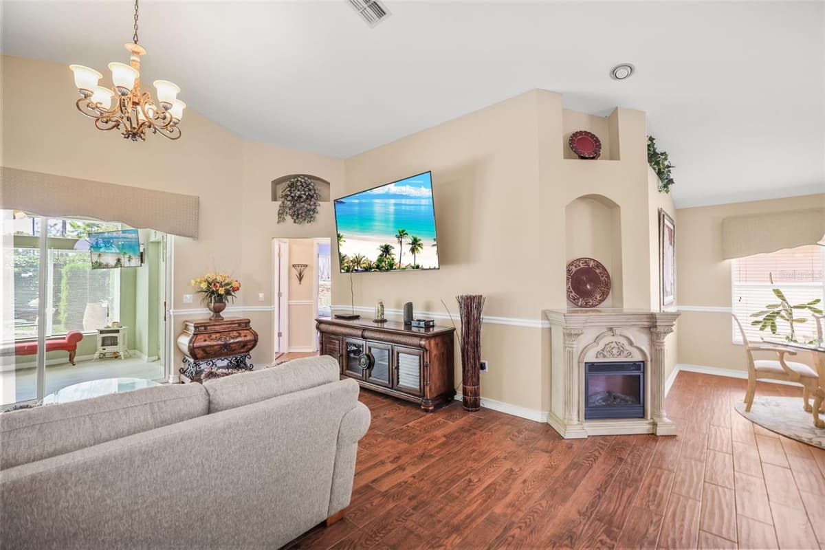 11353 HERITAGE POINT DRIVE — photo 10 of 62