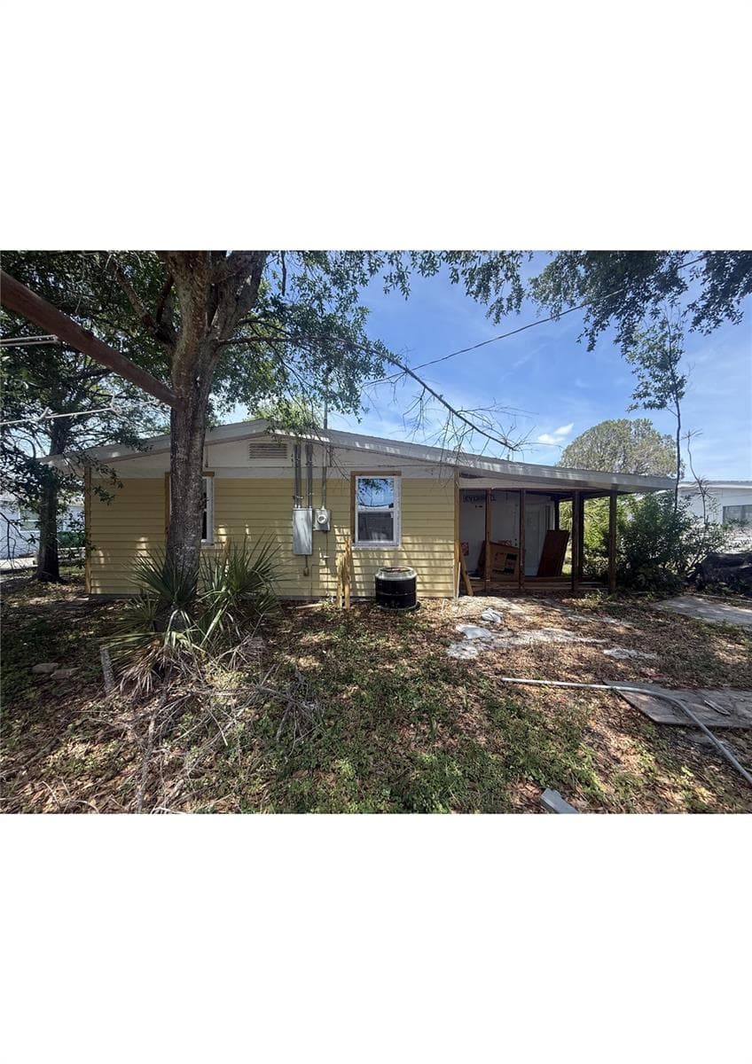 4730 WALLACE AVENUE — photo 4 of 6