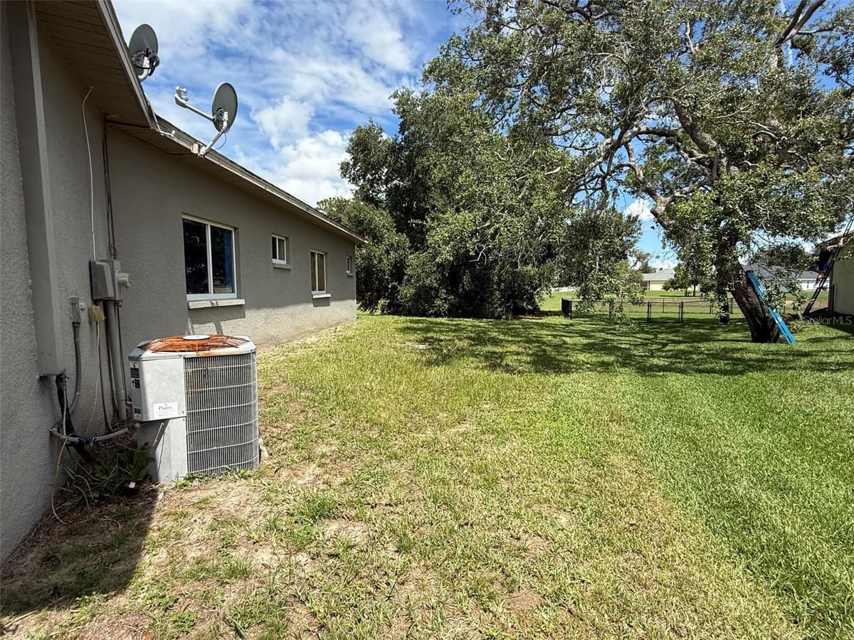 4045 HANGING MOSS LOOP — photo 18 of 19