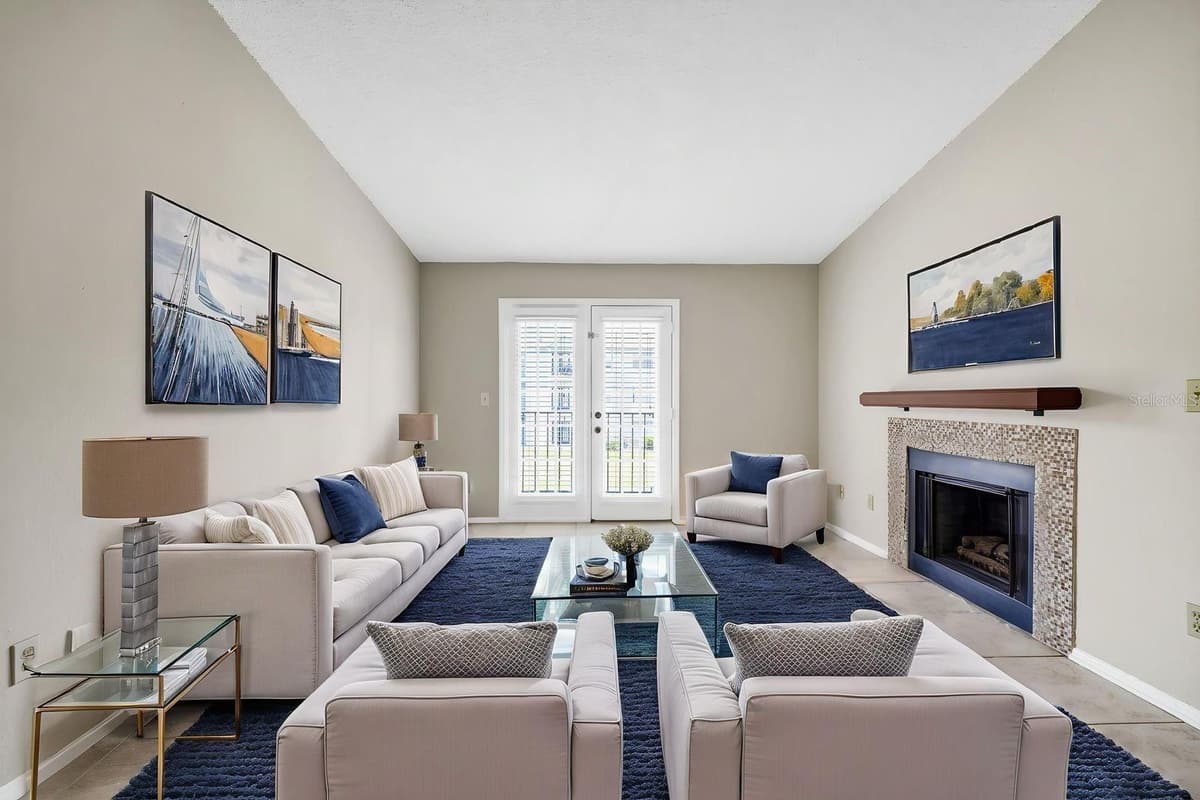 2550 ALAFAYA TRAIL — photo 5 of 25