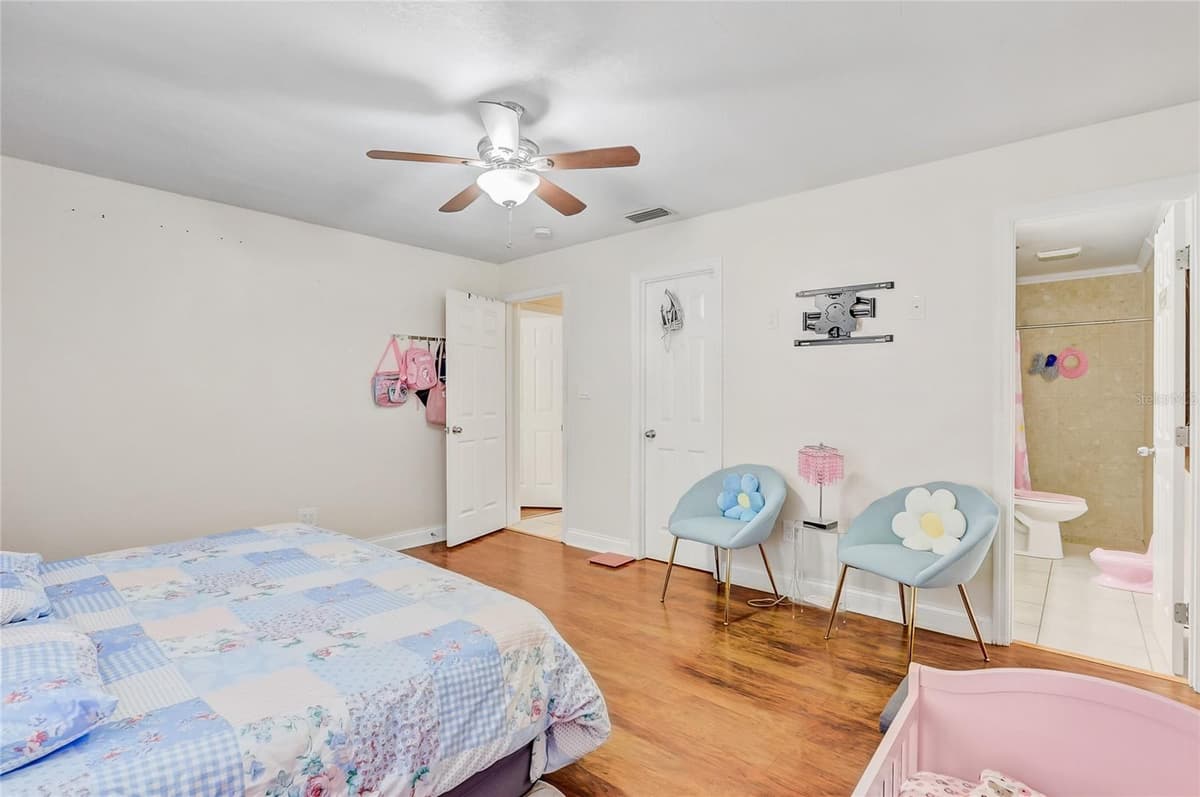 8691 CONTOURA DRIVE — photo 13 of 28