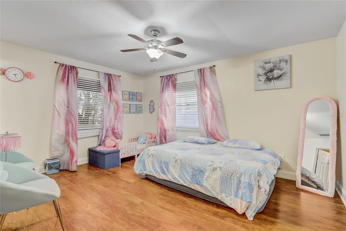 8691 CONTOURA DRIVE — photo 12 of 28